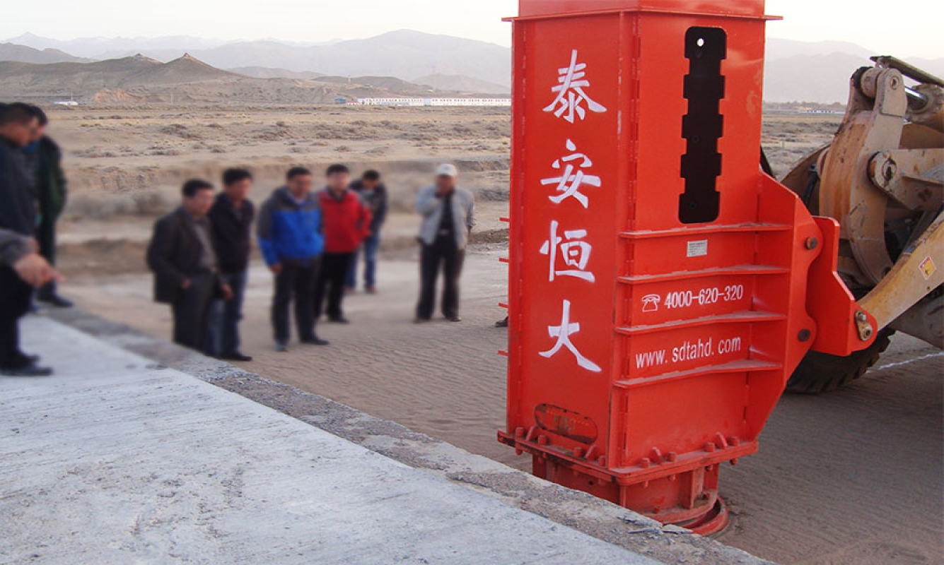 高速液壓夯實機(jī)在滬昆高鐵湖南衡陽段施工中的應(yīng)用